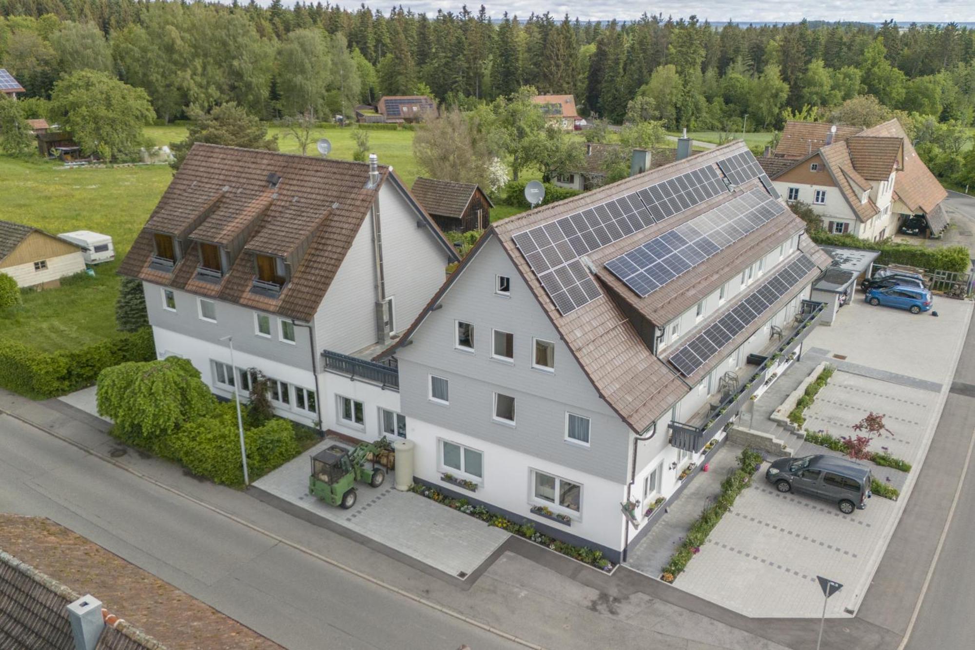Alter Hirsch Hotel Pfalzgrafenweiler Exterior foto
